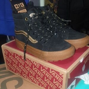 Vans Sk8-Hi Mte-1 Size:13.5 UY